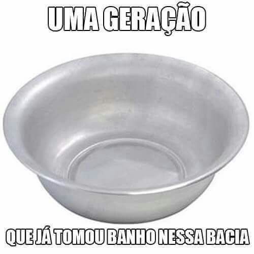 Banho na Bacia de Alumínio