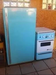 Geladeira Consul Anos 70 e Fogão Azul Claro