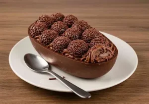 Ovo de Páscoa de Colher com Brigadeiro - Fácil
