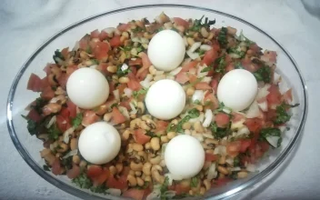 salada de Feijão fradinho com ovos cozidos