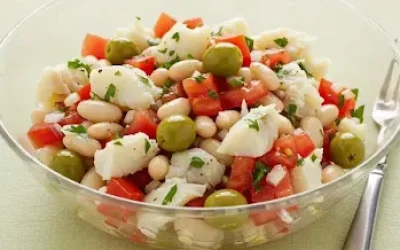 Salada de Feijão Branco com Bacalhau - Receita Leve e Nutritiva
